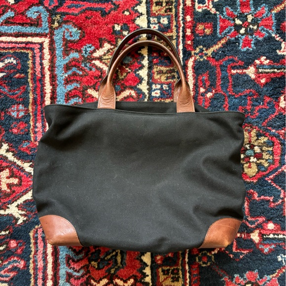 • Green Hills Bag • - Picture 2 of 5